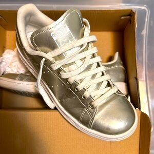 Silver Stan smith